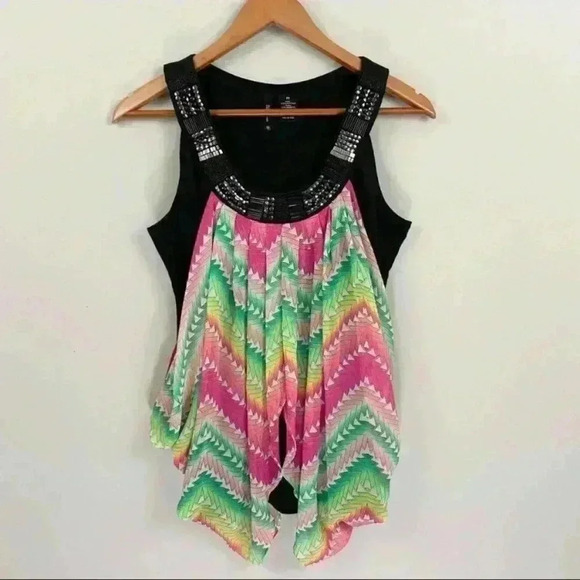 New Directions layered top with bead detail - Picture 1 of 4